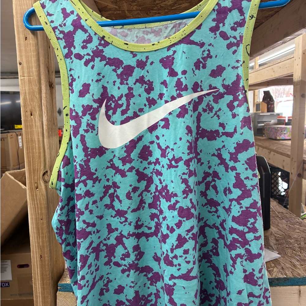 Vintage Nike Tank. Early 2010s. Clean.